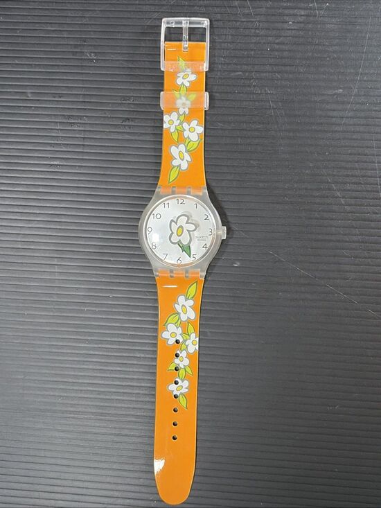 Swatch Newgent X-LARGE Model 2004 Model Daisy Daze Item Number SUDK110 main image 4